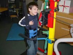 为什么美国大街上没有残疾人要饭？