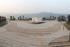 奇幻大鲸鱼游到巴滨路啦！ 本周末和小红帽一起来一次惊险旅程吧！