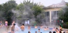 这个天泡温泉好安逸 这些讲究你知道吗