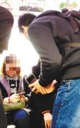 “创业者”轻轨上求扫码 大多为某商家推销员