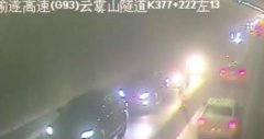 18分钟抢通渝遂高速大动脉
