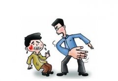 12岁小学生报警称被打 “凶手”原来是父亲