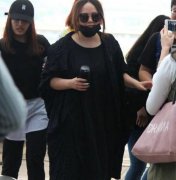 张惠妹现身重庆身材发福 网友：我是不是见到假的阿妹