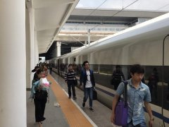 渝万高铁明起加开1对成万动车组