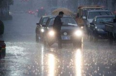 重庆主城周末大雨来袭 备粮准备宅着过吧
