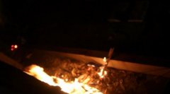 重庆一瑜伽馆发生火灾 疑因楼上乱扔烟头