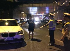 重庆一男子嫌代驾50元贵执意酒驾被逮个正着