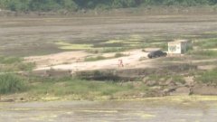 重庆一男子开车去露营  一觉醒来后在江心