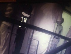 本来炖个鸭汤喝  一觉醒来厨房着火了