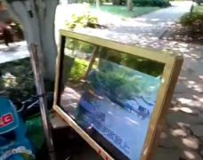 太会玩！重庆街头“坝坝KTV”闪亮登场