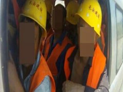 惊呆了！重庆一面包车竟然坐了16个人