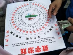 重庆街头的“数字转盘”游戏  还藏着这些小秘密