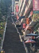 重庆这条望不到头的长步梯  看呆跑酷达人