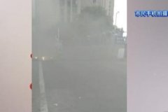 重庆一小区车库冒烟 开发商怀疑有人纵火