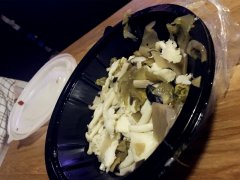 小伙外卖点酸菜鱼  送到后汤全没了