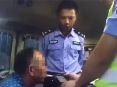 老司机车被擦挂后撒泼 结果被吊销驾驶证