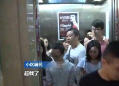 小区三部电梯坏两部 五百户人出行难
