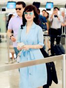 “不老女神”赵雅芝空降重庆 引市民全程围观记录
