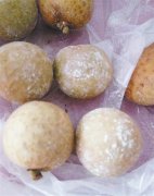 龙眼放两天就起了层白灰 种植大户：霉变的可能性最大