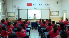 重阳班会“孝道”润心灵 老人孩子共成长