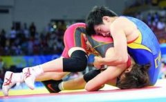 200多名全国最强女汉子18日聚集荣昌比臂力腰力和稳力