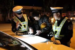 为省10元停车费他酒后驾车被逮住了