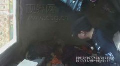 七旬老人在家“失踪” 民警“破门而入”救老人