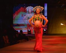 美！重庆孕妈上演另类T台秀