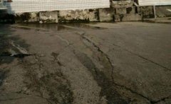 砖墙被毁下水道管损坏  旧纠纷变成新纠纷