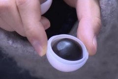 老太7500买来治风湿的神药  竟是手搓的“乌鸡白凤丸”