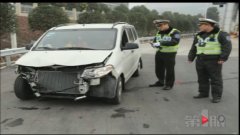“神车”上高速 “没脸”仍要闯