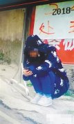 尖子生提着行李箱逃学 最后在殡仪馆附近发现她