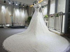 情侣为婚纱掀冷战 女子认为买比租划算