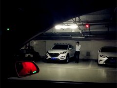 免费车位遭遇任性停车 被市民曝光吐槽