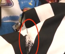 新买的衣服有破洞 邻里因此争执不休