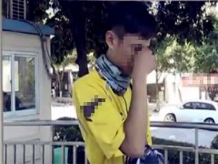 外卖小哥送完餐回来  发现车子被人弄“坏”了